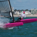 Le soldat rose
Rémy DAVID sur Askell Un catamaran de classe A lors d'une régate.